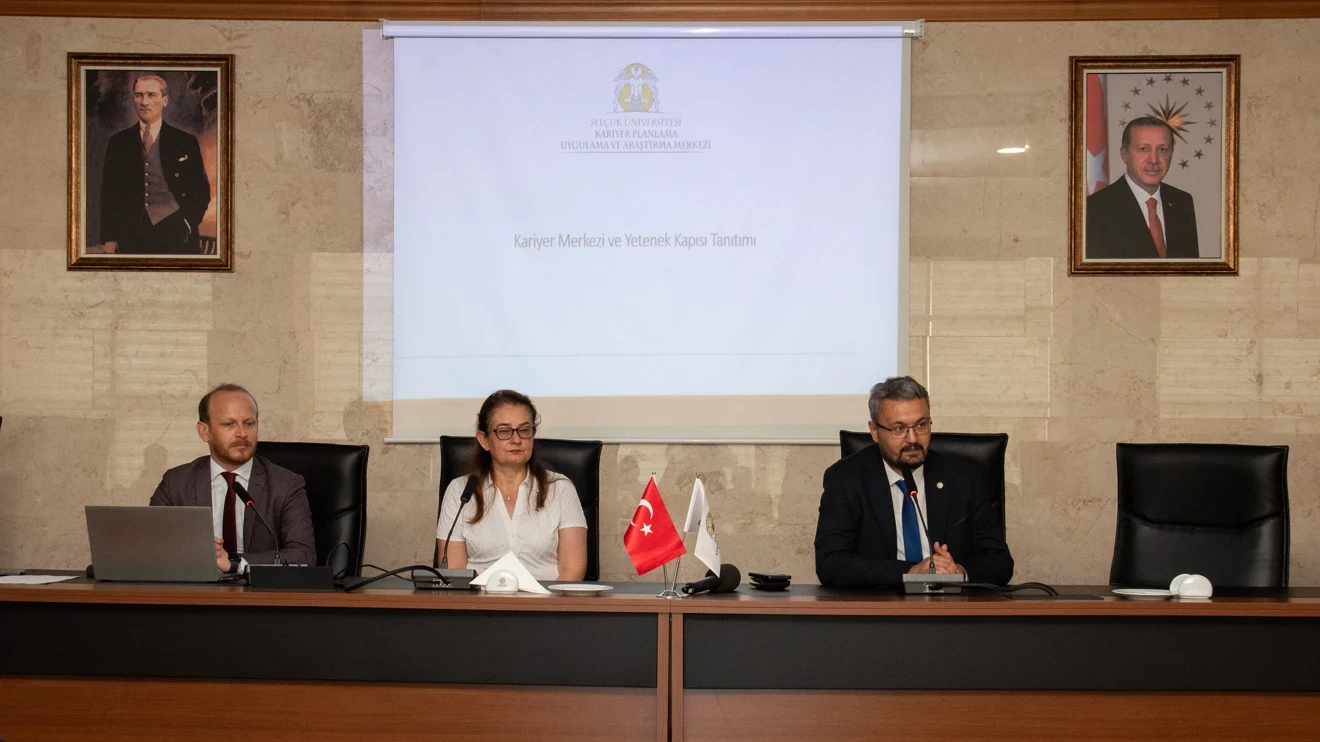 Selçuk Üniversitesinde ‘kariyer ve mezun’ temalı toplantılar gerçekleştirildi